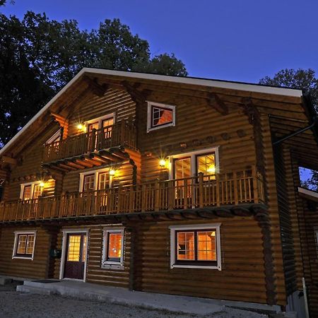Hotel Residence Le Pin Sylvestre アムネヴィル エクステリア 写真
