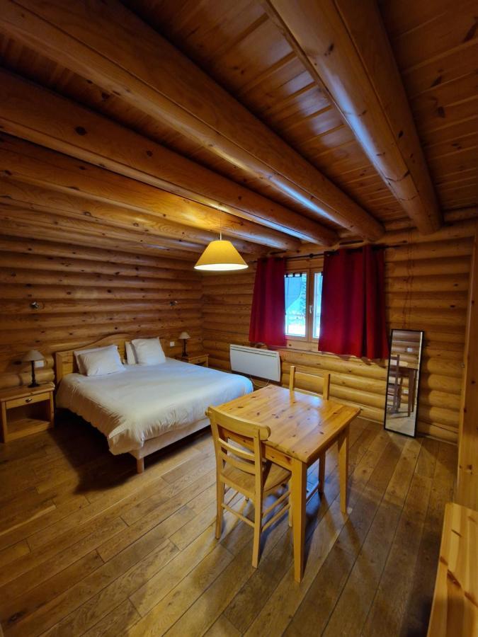 Hotel Residence Le Pin Sylvestre アムネヴィル エクステリア 写真