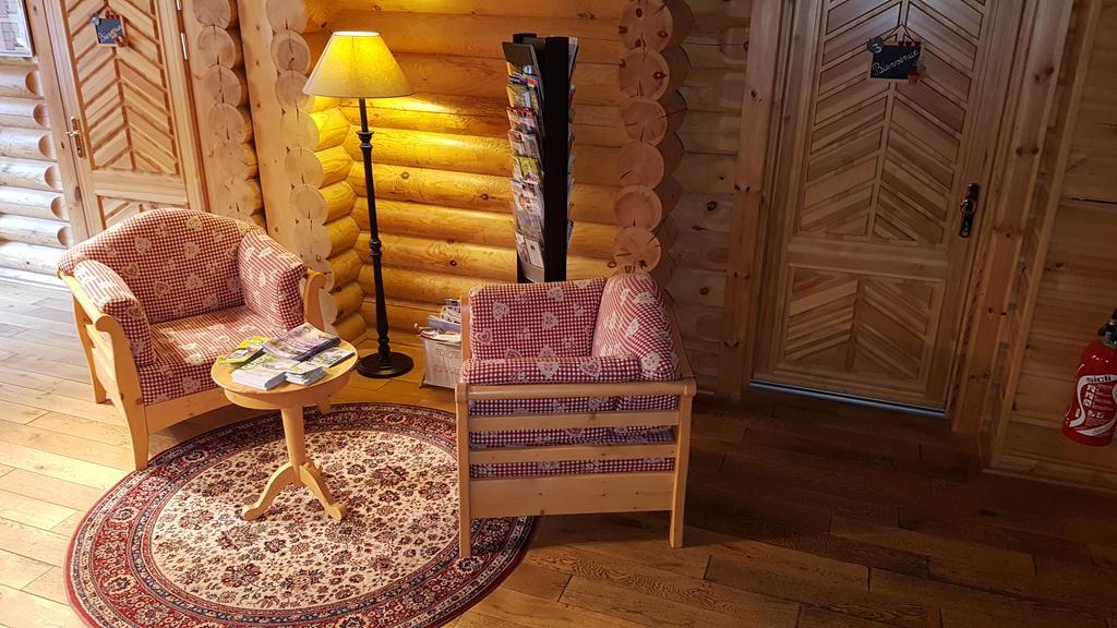 Hotel Residence Le Pin Sylvestre アムネヴィル エクステリア 写真